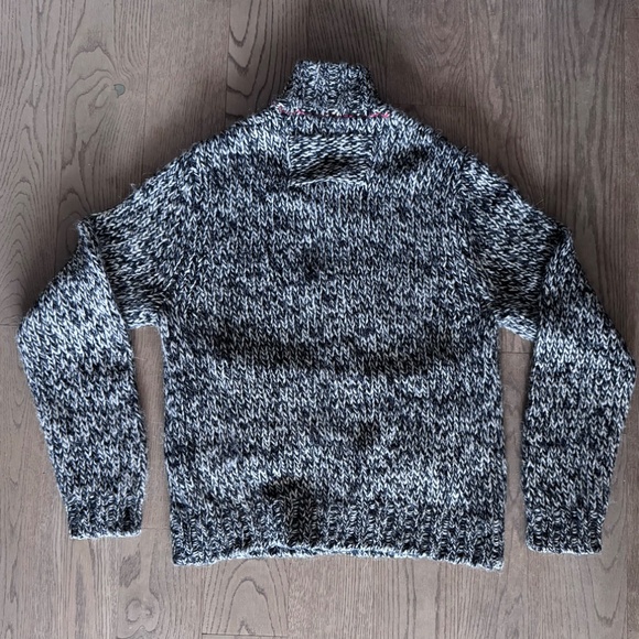 CLUB MONACO - Alpaca Wool Cardigan - Picture 2 of 7